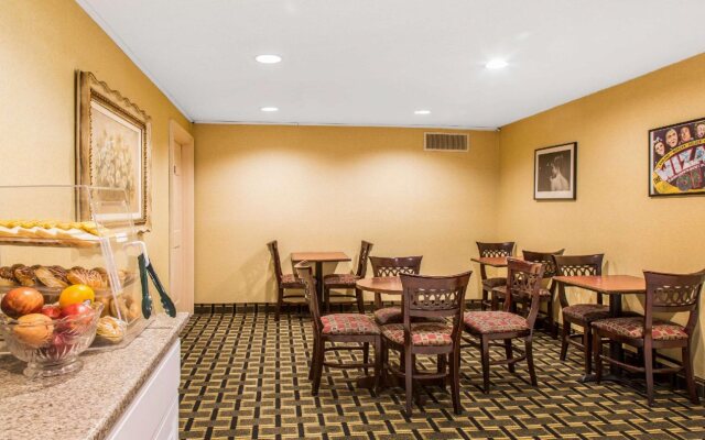Econo Lodge Milldale - Southington