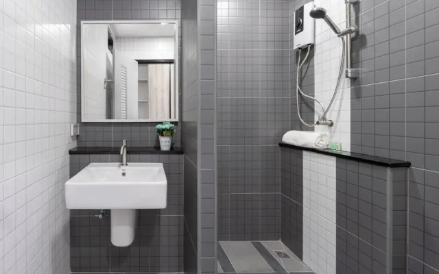 Aqua Residences