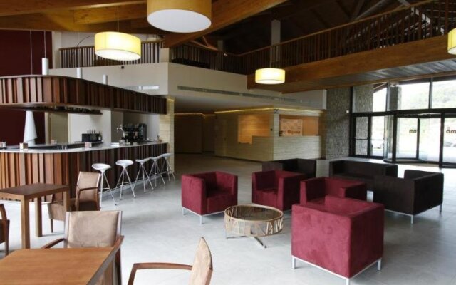 Aguas de los Mallos Hotel & Spa