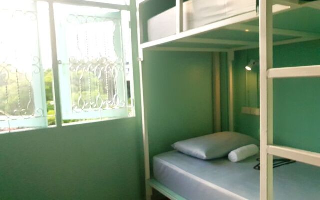 One Bangkok Hostel @Love District