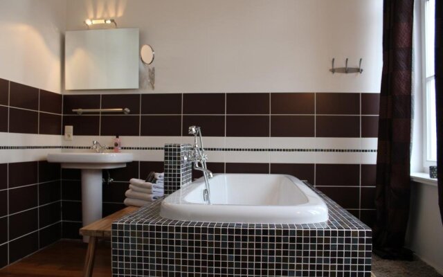 B&B Anna's