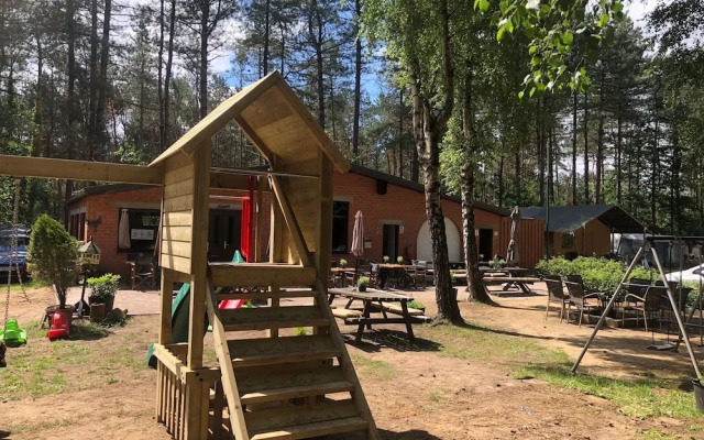 Nice Chalet With Garden, in the Antwerp Kempen