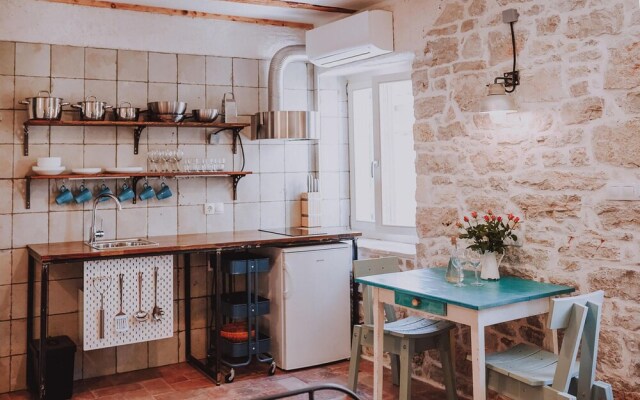 Stunning Home in Preko With 2 Bedrooms and Wifi