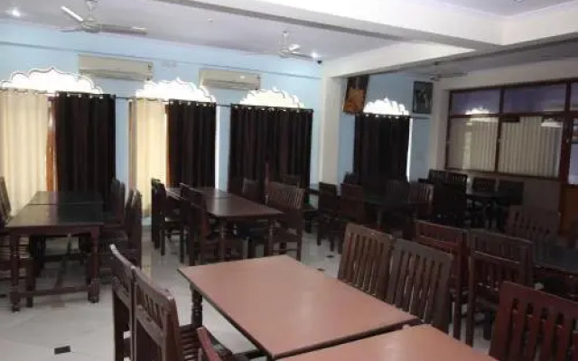 K comfort By OYO Rooms