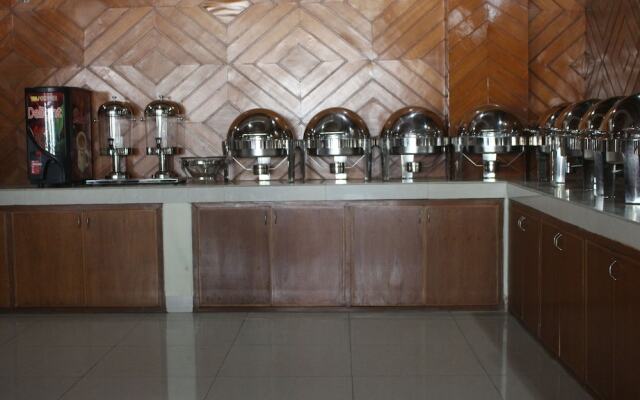 Grand Lake View Hotel