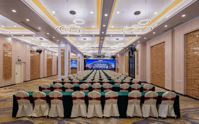 Garman International Hotel