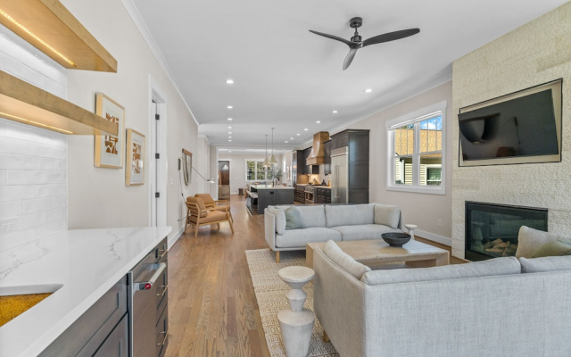 East Lake Home