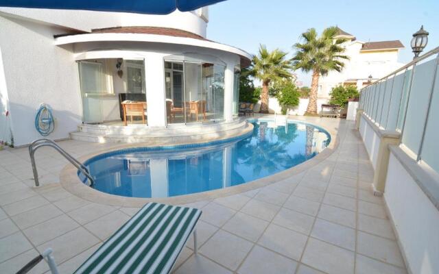 Bella Villa 6