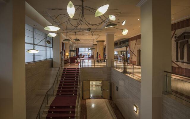 Oca Puerta del Camino Hotel