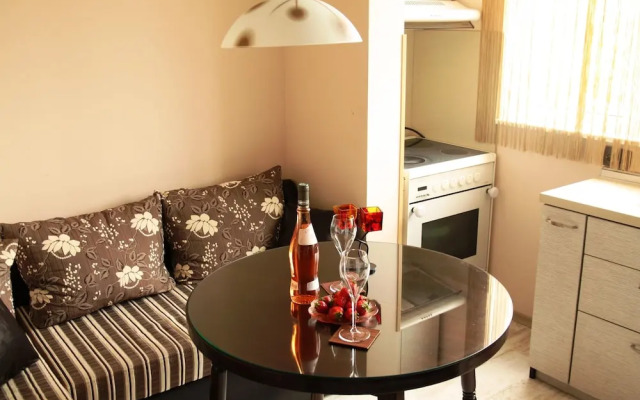 Cozy Apartment near Varna Sea Garden