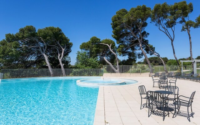 Charming Apartment With Dishwasher, View at the Golf Course