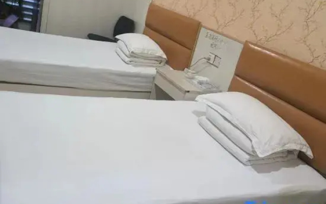 Yingshang 588 Business Hotel
