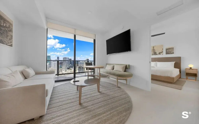 Skyline Escape Sleek 1BR with DTW Charm