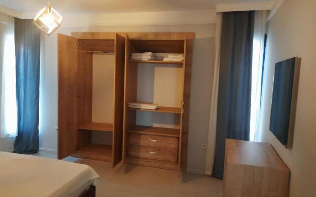 Mesmerizing Flat With Shared Pool in Cesme