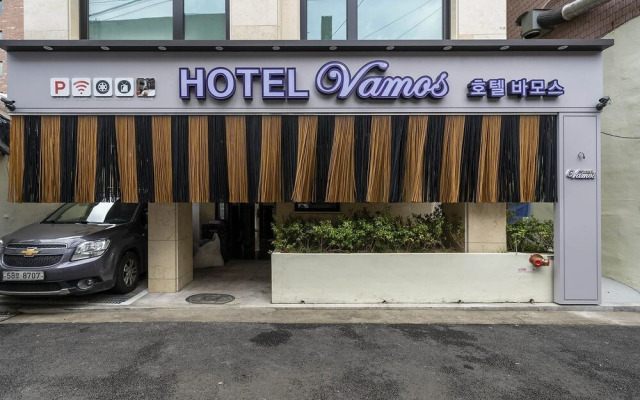 Yeongdeungpo Bamos Hotel