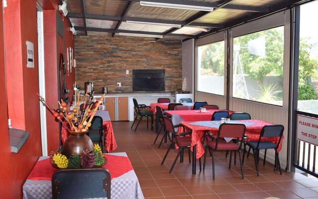 Oppi Hoek Guesthouse