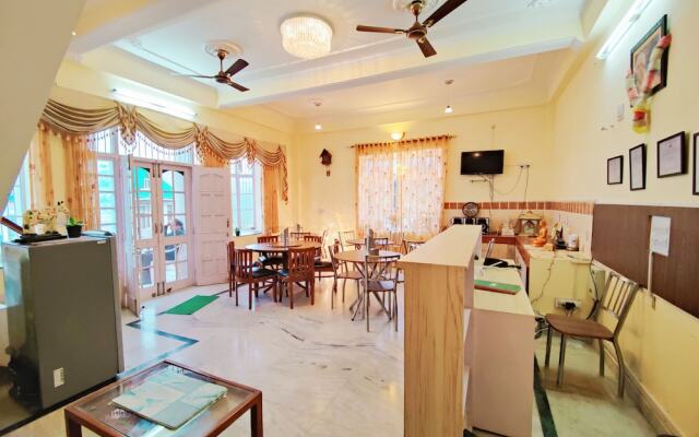 Hotel Madhuvan