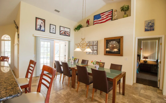 Eagle 3 Bedroom Home by Redawning