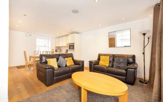 Superb Flats in the Heart of Edinburgh