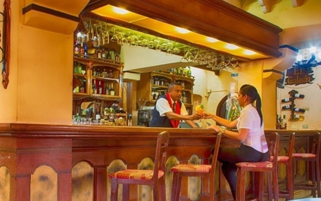 Hotel Dos Mares