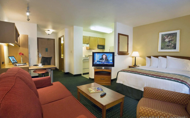 TownePlace Suites Marriott Dulles Airport (Newly Renovated)
