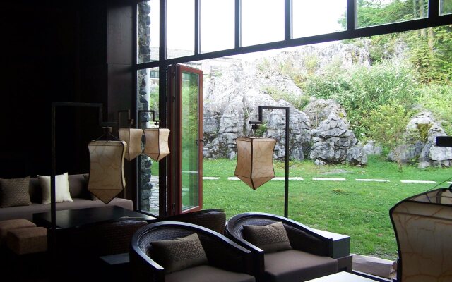 Fairy Maiden Mountain Huabang Hotel