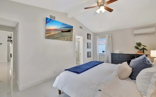 Waterfront Oasis w/ Enclosed Pool!