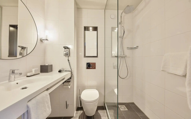 Carlton Square Hotel