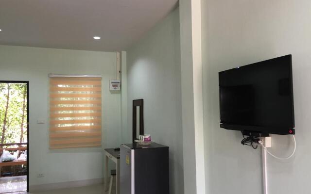 Rayonghouse Resort