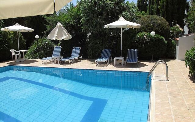 Rododafni Villas