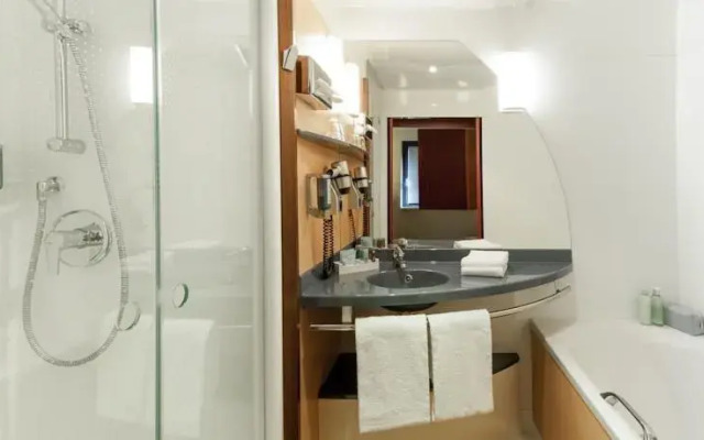 Novotel Suites Paris Nord 18ème