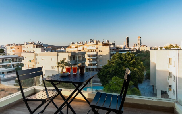 Deluxe Three Bedroom Apartment
