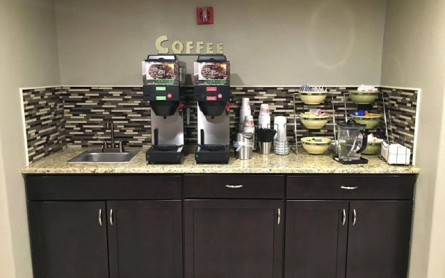 Quality Inn & Suites Winfield