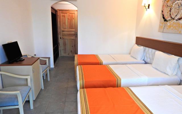 Tiana Beach Resort - All Inclusive
