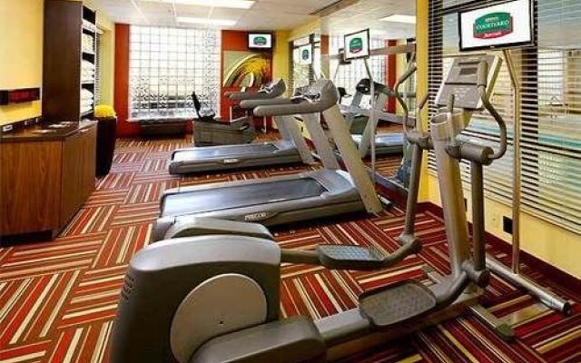 Courtyard State College