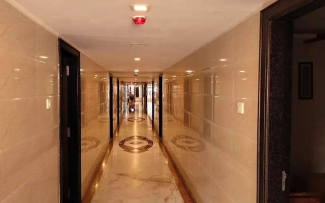 Sri Maharaja Residency