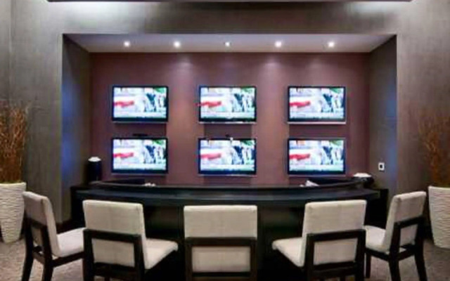 Global Luxury Suites at Washington