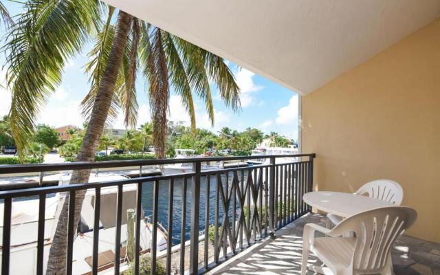 Waterside Suites & Marina