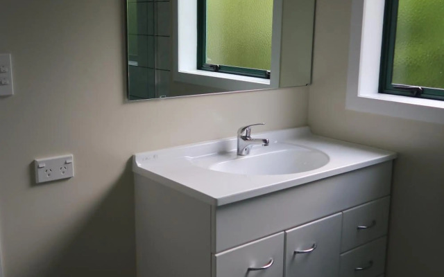 Cosy Nights - modern, self-contained with parking