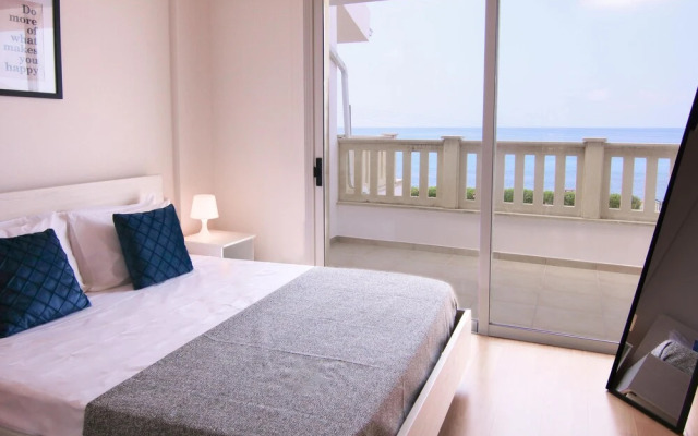 Phaedrus Living Beachfront Villa Morona