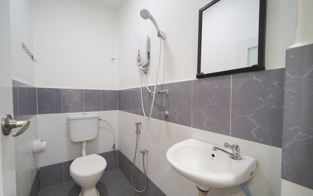 OYO 89671 Changlun Star Motel