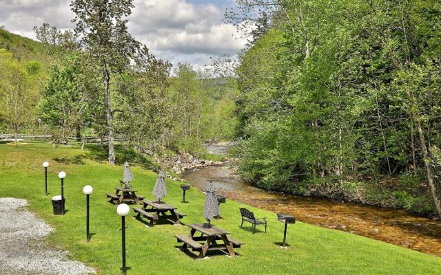 Cedarbrook Queen Suite 109