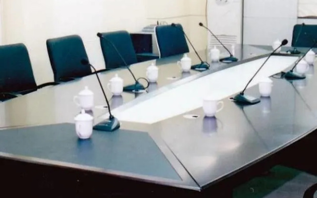 Boutique Holiday Hotel (Beihai Beibuwan Square)