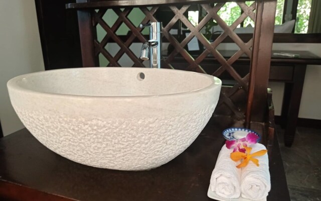 Villa Hoa Su Frangipani Village Resort