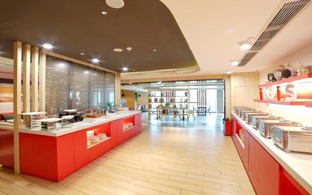 ibis Chengdu Chunxi Road Shudu Mansion Hotel