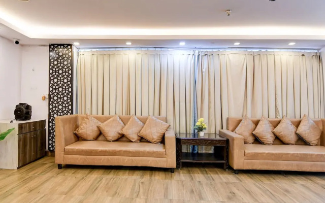 FabHotel Prime Eco Park