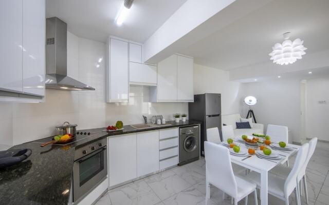 Larnaca Finikoudes Suite 405