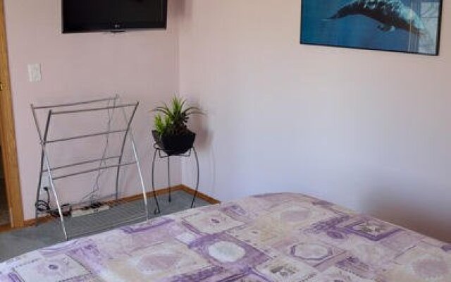 Gemstone Guest House and B&B