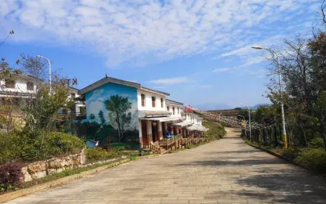 Red Clay Image Hotel Kunming