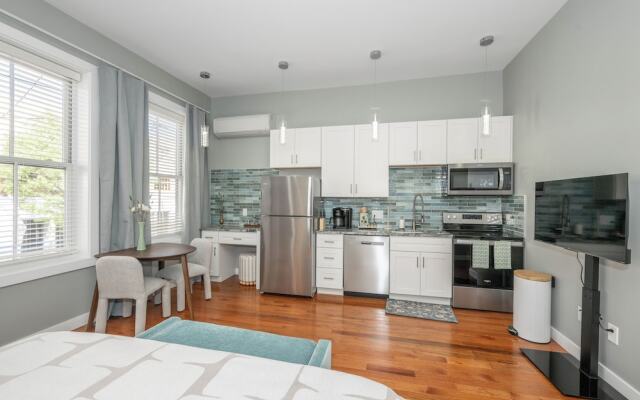 Findlay Market Suite 2